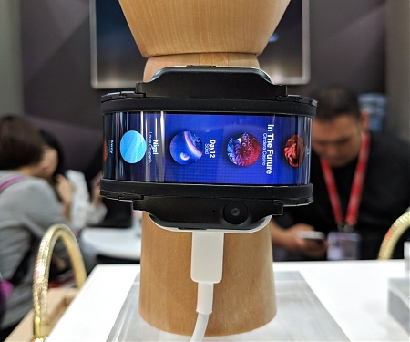 (Video) Nubia’s Alpha is a Completely New Direction for Smartwatches