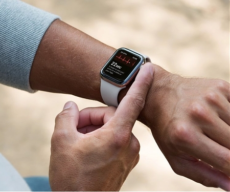 Tim Cook Helps Spread Dramatic New Story of Life Saved by Apple Watch Series 4