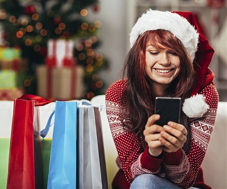 Mobile Pushes 2016 Online Holiday Spending Above $80 Billion