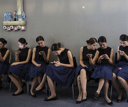 The Future of Mobile Chatting : Commerce