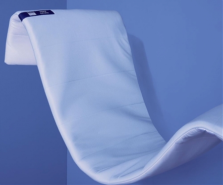 This $600 Mattress Pad Will Revolutionize Your Next Overnight Flight - Airweave Traveler