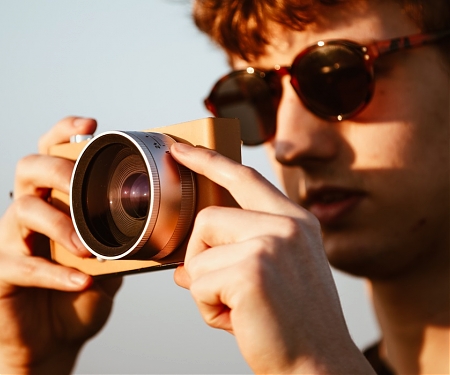 The Note Cam - Photography Just Got More Accessible