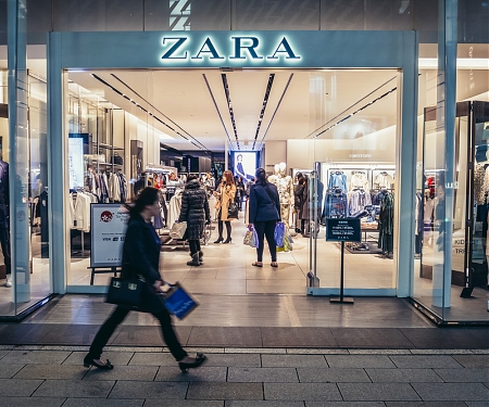 Zara Is Introducing Self-Service Kiosks For Picking Up Online Orders