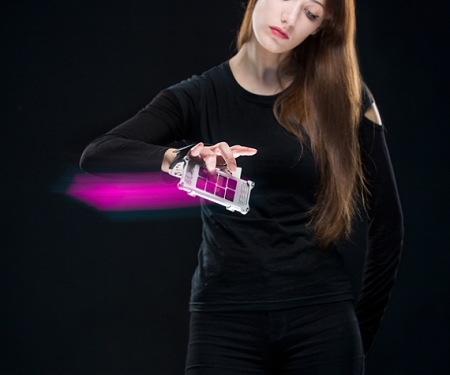 (Video) The AUUG iPhone Grip And App Turns Your Body Into A Musical Instrument