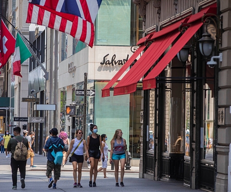 Americans Keep Spending, but Growth of Retail Sales Slows
