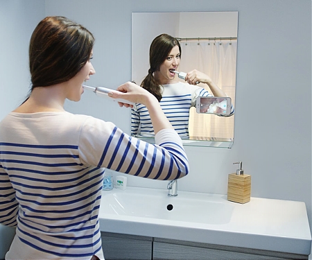 Video-Enabled Toothbrush Offers a Fresh Look at Your Teeth - Prophix