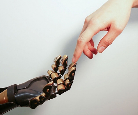Standford’s Artificial Skin Capable of Sensing The Pressure of Touch