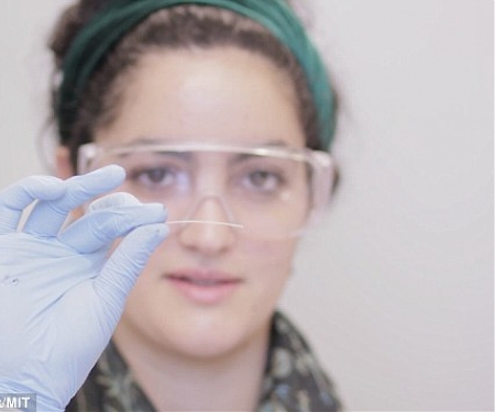 (Video) MIT - Multifunctional Fibers Communicate with the Brain