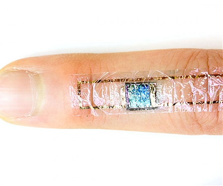 (PDF) Stretchy, Solar-Powered Sensor Detects Heartbeats