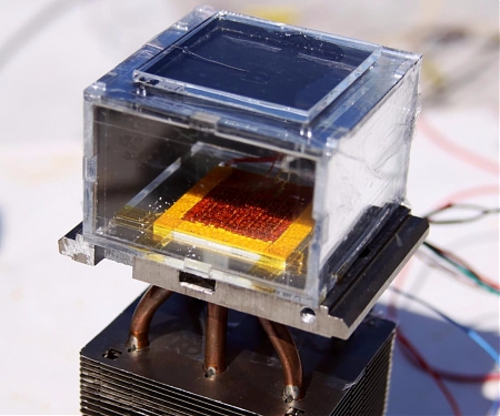 (Video) U.C.Berkeley - Device Pulls Water from Dry Air, Powered Only by the Sun