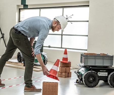 Fraunhofer : A Smarter Way of Building with Mobile Robots - Husky A200