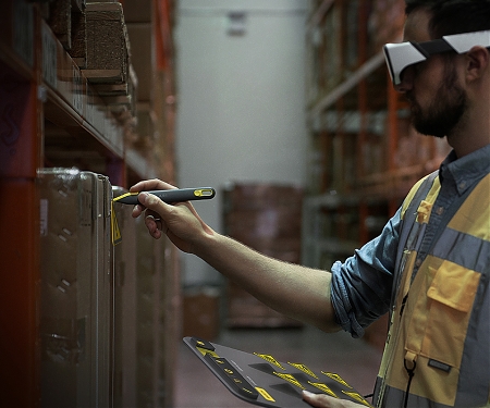 ARI – Augmented Reality Interaction