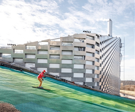 Waste-to-Energy Power Plant Doubles as a Ski Slope and More - The CopenHill