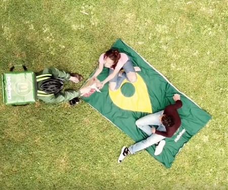 (Video) McDonald’s Create a GPS-Enabled Picnic Blanket for Outdoor Delivery