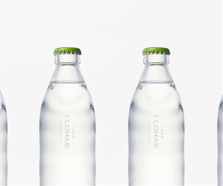 Nendo Creates Glass Bottle Capturing The Ripples of Natural Spring Water