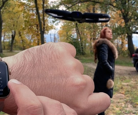 (Video) Skydio’s Self-Flying Drone Now Has an Apple Watch App for Flight Prep