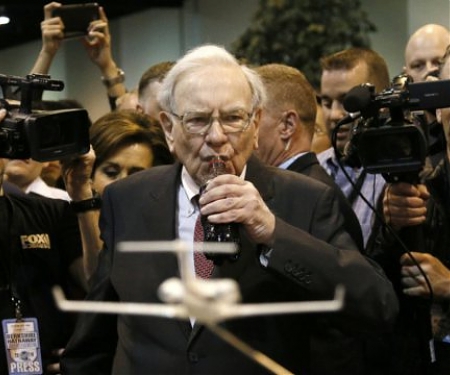 Warren Buffett, Corporate Raider