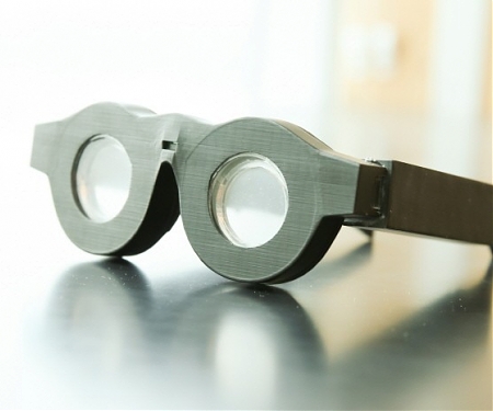 "Smart Glasses" That Automatically Focuses on What Wearer Sees