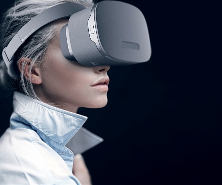 The Most Sensible Professional VR Headset Ever Designed - Pega VR4