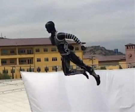 (Video) Disney Imagineering Has Created Autonomous 'Stuntronics' Robot