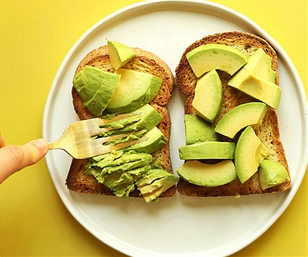 Americans Are Spending at Least $900,000 Per Month on Avocado Toast