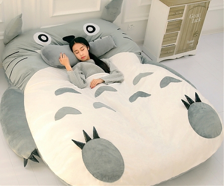 Huge ‘Chinchilla Bed’ Bears Uncanny Resemblance To Studio Ghibli’s ‘Totoro’