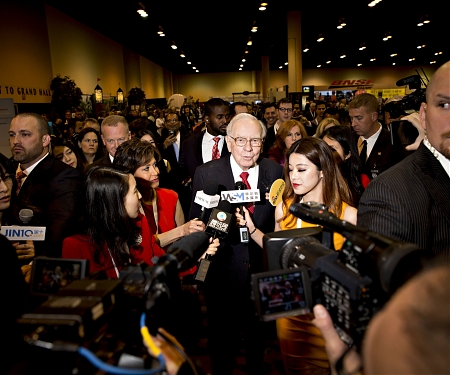 Buffett’s 2,472,627% Return Fueled Berkshire Billionaire Families