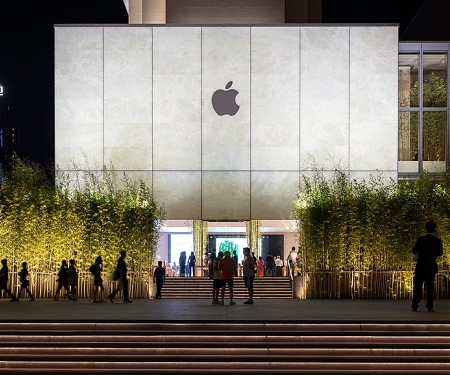 Foster + Partners Designs Apple's New Cotai Central Store, An Urban “Oasis of Tranquility”