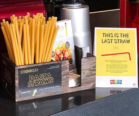 Sustainable Straws Made of Pasta - Stroodles