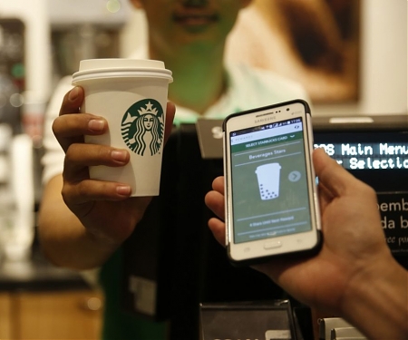 Starbucks’s Mobile Payment Service is Slightly Outpacing Apple’s