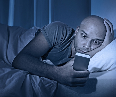 How Smartphone Light Affects Your Brain and Body