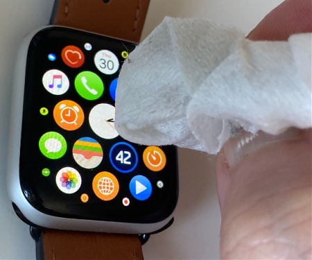 (Patent) Future Apple Devices with Atmospheric Sensors may Use UV Light to Keep Clean