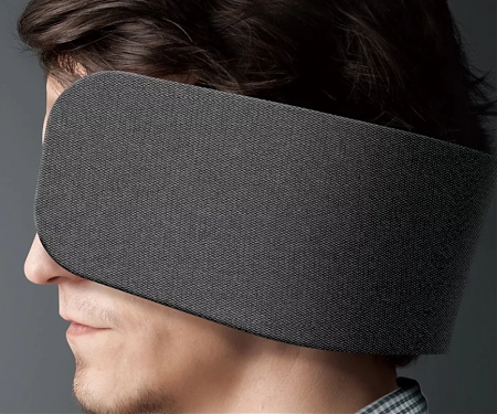 Panasonic's Wear Space Concentration by Limiting Senses of Sight and Hearing