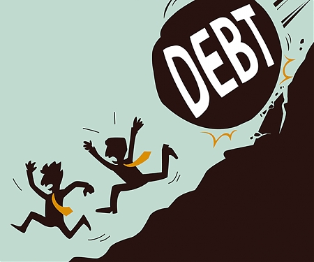 (Infographic) Are American Consumers Taking On Too Much Debt ?