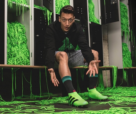 Adidas Reveals Full Details of Laceless Boots