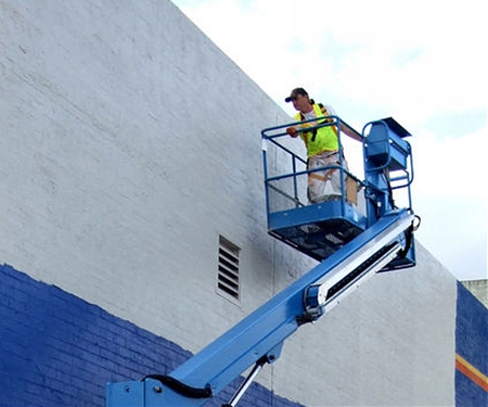 A New Robot That Paints High-Rise Buildings