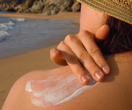 (PDF) DNA-Based Sunscreen Gets More Effective with More Use