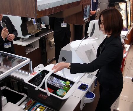(Video) Robotic Checkout System "Regi-robo(TM)" for Next Generation of Retail