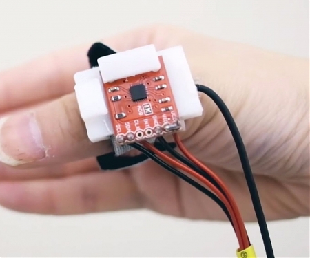 (Video) Wearable Computing Ring Allows Users to Write Words and Numbers with Thumb