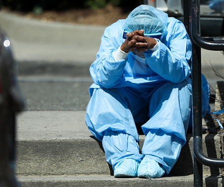 A Third of Americans Experienced High Levels of Psychological Distress During The Coronavirus Outbreak