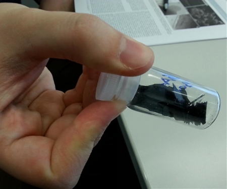 A New Type of Glass Could Double Your Smartphone's Battery Life