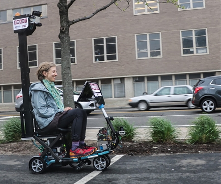 (Video) MIT Rolls Out Driverless Scooter