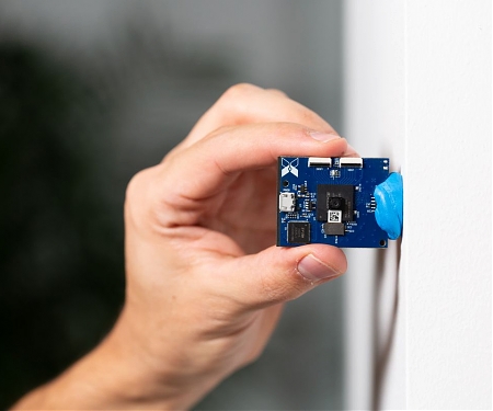 (Video) Xnor.ai Unveils First Battery-free, Solar AI Technology