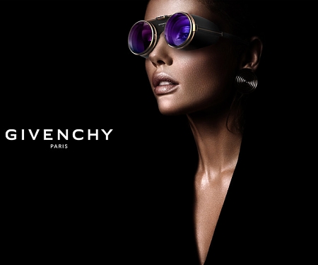 Givenchy VR Goggles : Imagine Fashion's Future Foray Into Augmented Reality