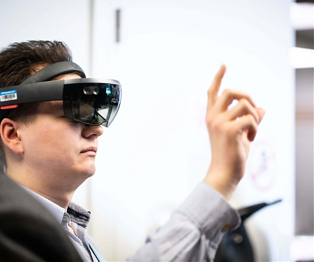 Holo4Labs Makes Minority Report’s Mixed Reality Data Processing Real