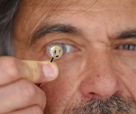 The First Stand-Alone Contact Lens with a Flexible Micro Battery
