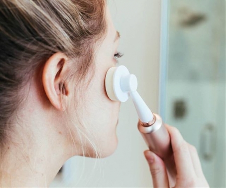 (Video) The World's First Face-Cleaning Toothbrushes - 3Deep Sonic Toothbrush