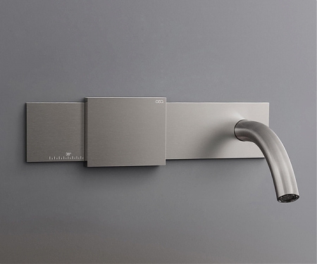 CEA Regolo Bathroom Faucet Debuts Sliding Temperature Control