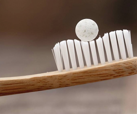 This Canadian Company Sells Zero-Waste, Plastic-Free Toothpaste