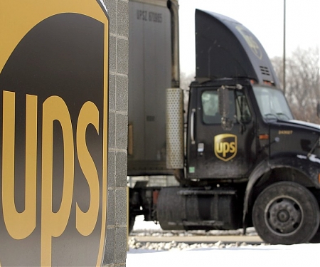 US Slowdown or Amazon Effect ? Investors Divided Over Index Fall